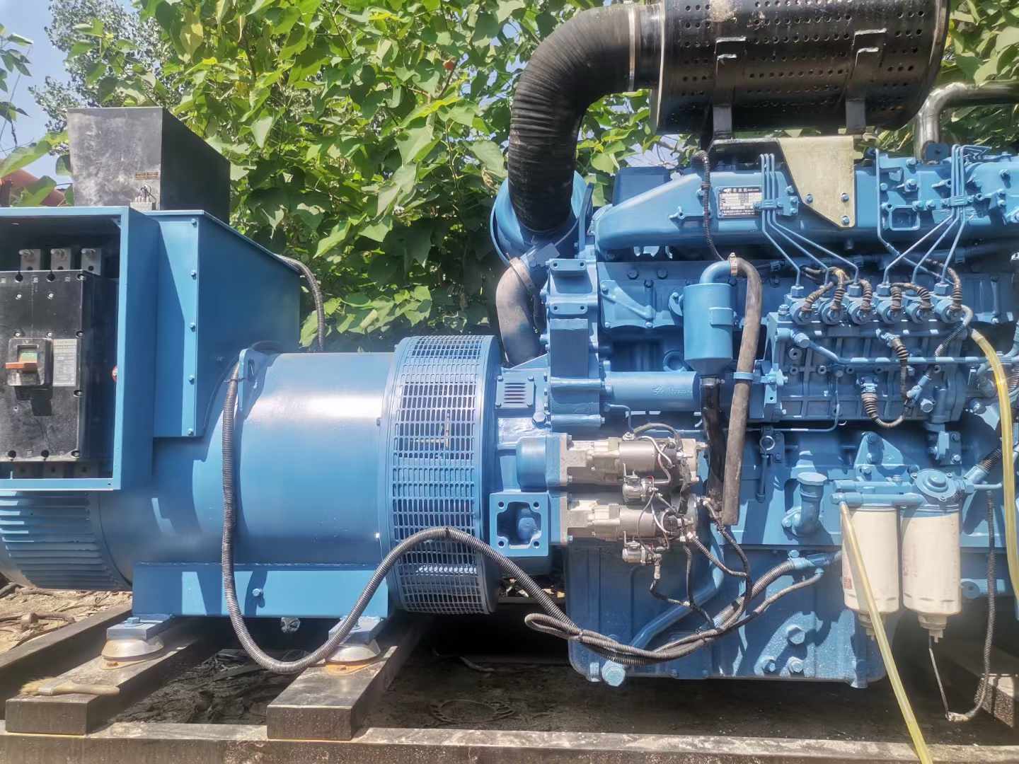 山海关详细说明降低 800kW 柴油发电机输出电流波动的方法