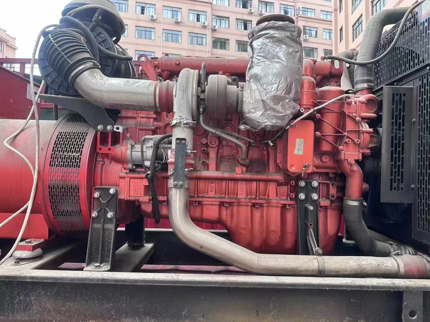 山海关如何选择适合 600kW 柴油发电机组的过载保护器？